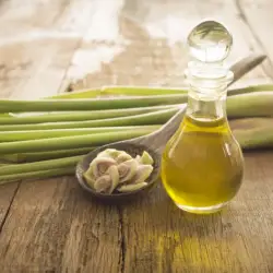 Organic Lemongrass Essential Oil